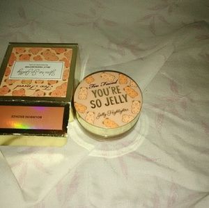 Too Faced Highlighter